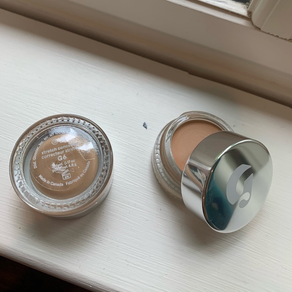 Glossier Stretch Concealer 0.17oz / 4.8 g - Picture 4 of 5